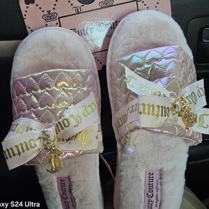 Women slippers